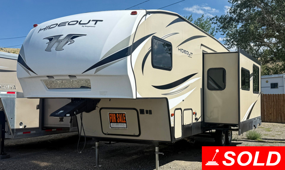 2017 Keystone Hideout 5th Wheel Camer Trailer Sold Stickshift Motors Cody, WY
